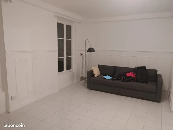 F2 Haussmannien - Canal Saint-Martin - Habitation ou Bureaux 