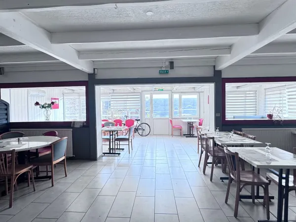 Maison 1 pièce 315 m² 