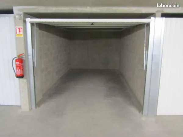Garage box parking stationnement sous sol 