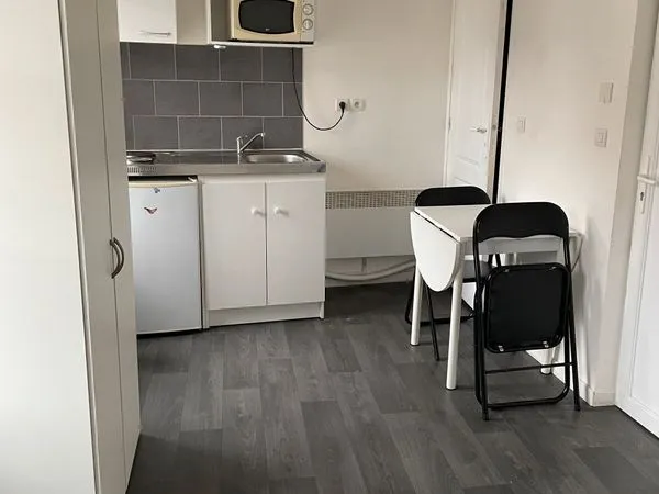 Studio semi meublé Abbeville centre 
