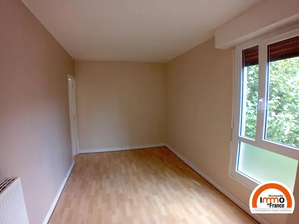 Appartement 4 pièces 79 m² 