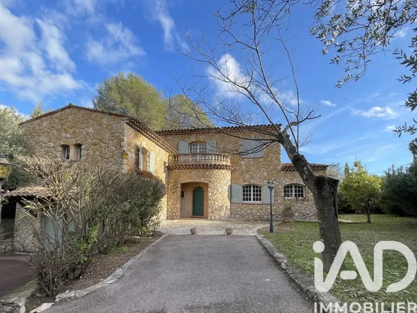Maison 7 pièces 180 m² 