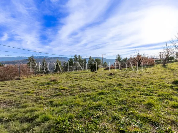 Terrain constructible 1299 m² 
