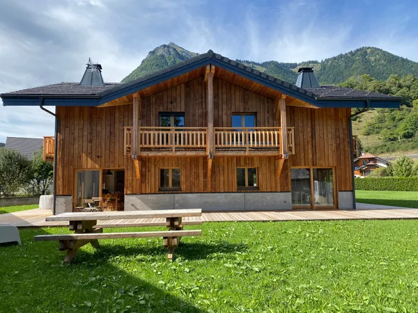 TANINGES : MAISON MITOYENNE 5 PIÈCES NEUVE 