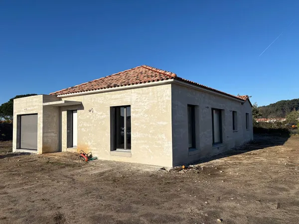 Maison de plain-pied 5 pièces 113 m² 