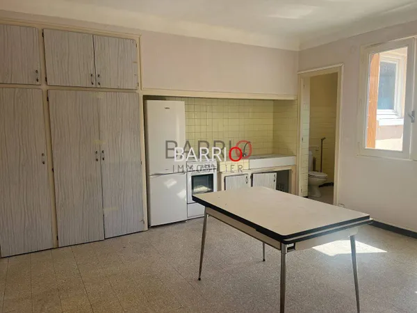 Studio 1 pièce 24 m² 