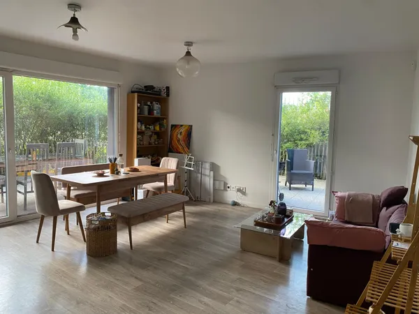 ✨ Colocation conviviale - Grand appartement lumineux de 85m² avec terrasse (RER B Bagneux à 10 