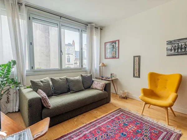 Appartement de 3 pièces principales 