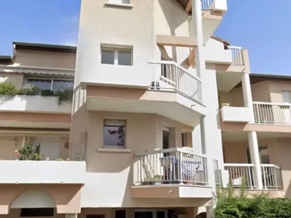 Appartement Meublé T2 + Balcon + Garage quartier Châteauvert 
