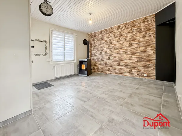 À vendre maison 2 chambres et jardin à Revin 