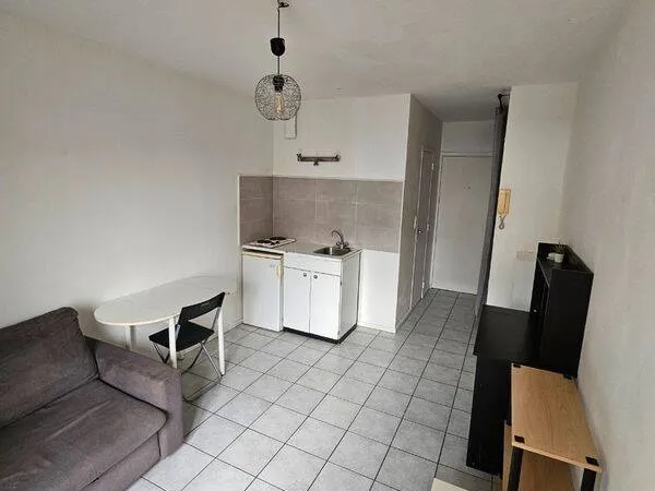 Appartement 1 pièce 18 m² 