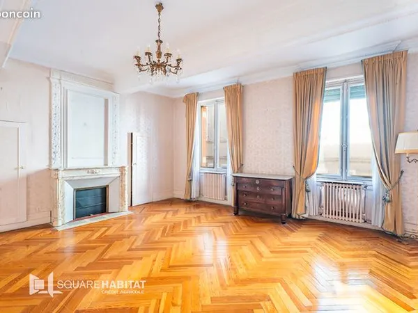 Appartement 5 pièces 152 m² 