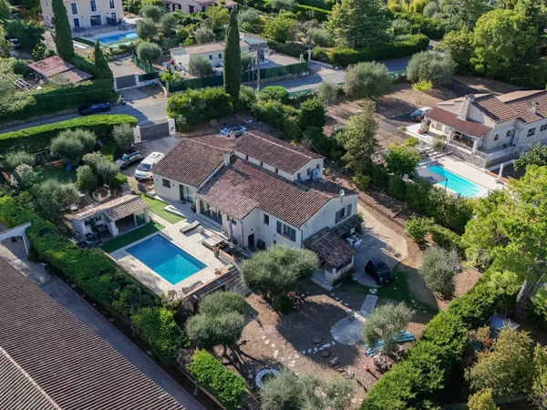 Superbe maison rénovée avec prestations haut de gamme 