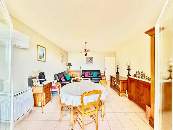 Appartement 4 pièces 77 m² 