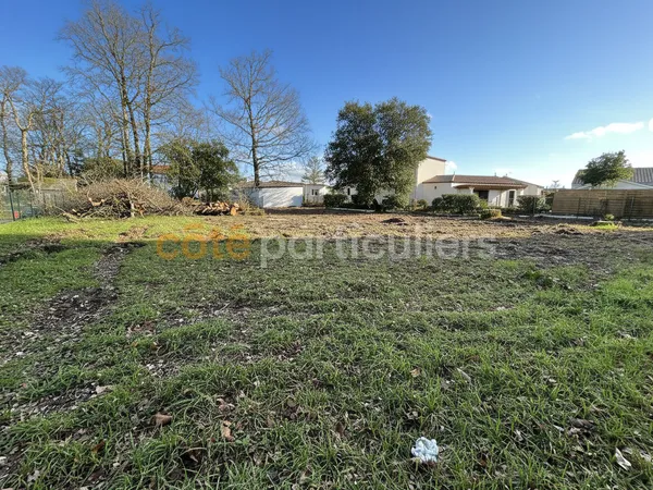 Terrain CONSTRUCTIBLE Les Mathes 