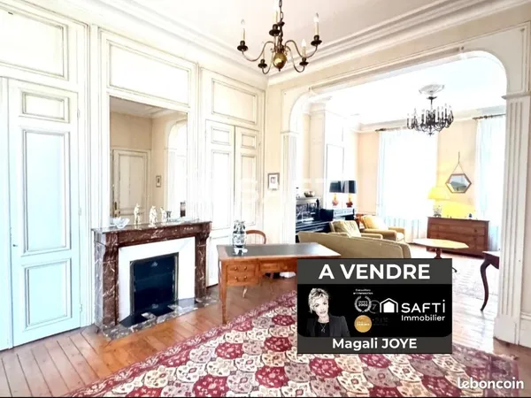 Maison 10 pièces 210 m² 