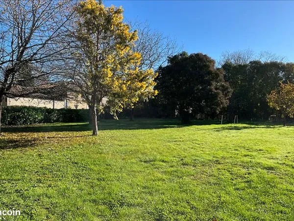Terrain 1 300 m² Labastide Saint Pierre 
