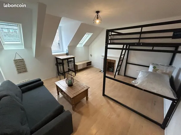 Studio meuble refait 