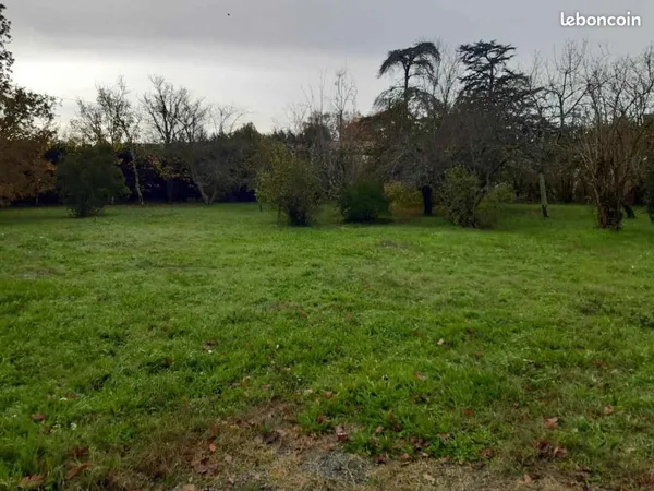 Terrain 590 m² Beautiran 