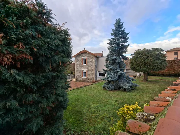 Maison 8 pièces 130 m² 