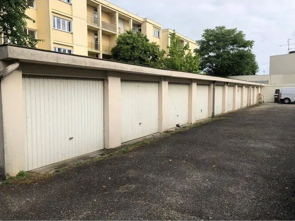 Parking 16 m² 