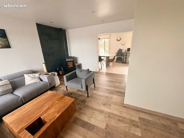 MAISON FAMILIALE 120 m² - GARAGE - JARDIN 