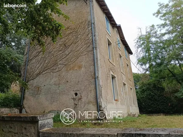 Propriété 8 pièces 210 m² 