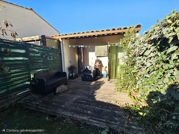 Maisonnette de type P2 mezzanine avec jardin AIGUES MORTES 