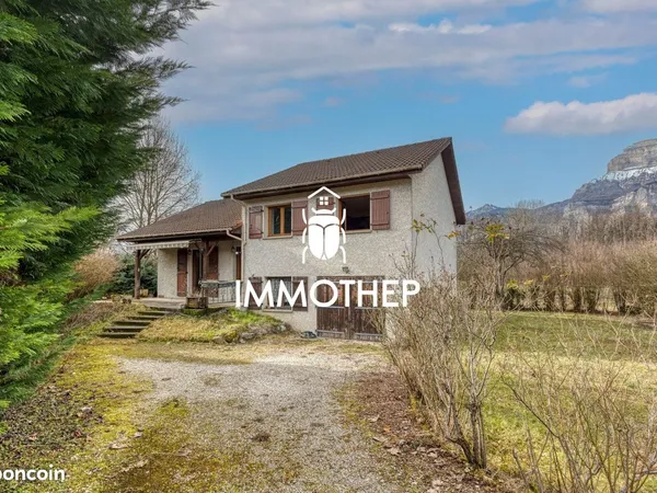 Propriété 4 pièces 93 m² 