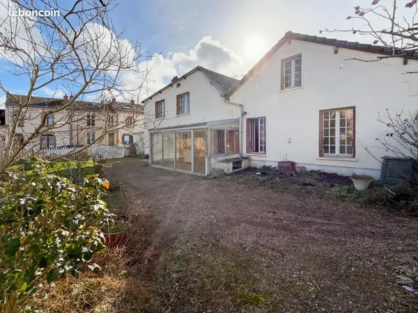 Maison 6 pièces 143 m² 