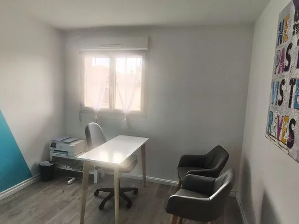 PARTAGE BUREAU PROFESSIONNEL Luzinay 38200 