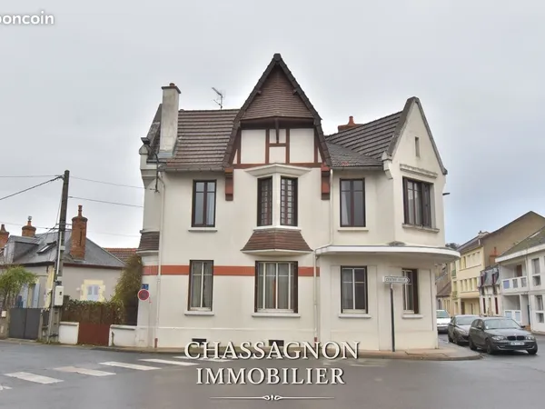 Maison 7 pièces 151 m² 