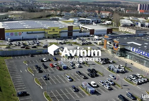Local commercial 892 m² 