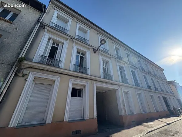 Studio 2 pièces 30 m² 