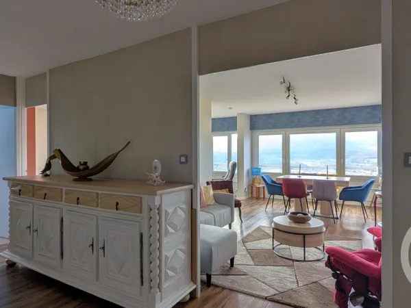 Appartement 5 pièces 104 m² 