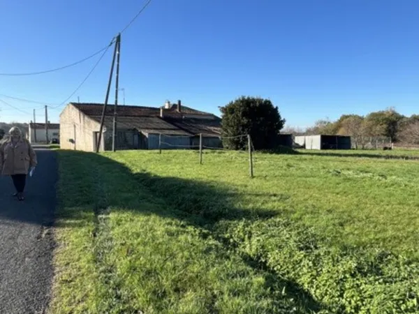 Charentaise de 5 pièces principales 