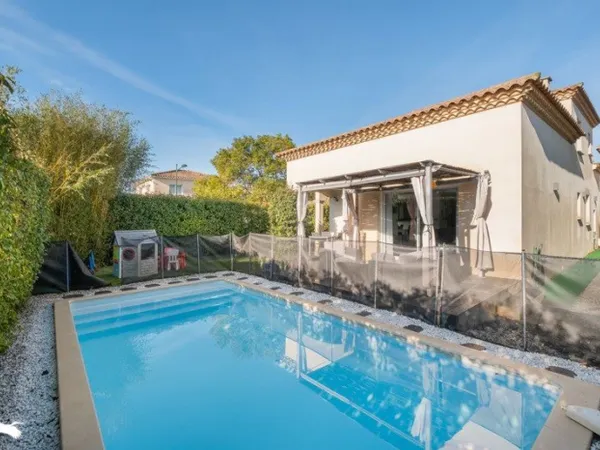 Maison de 5 pièces principales 