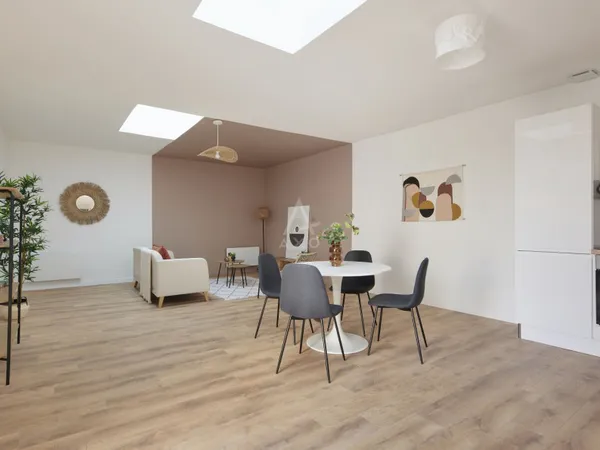 Appartement rénové 4 pièces 98 m² 