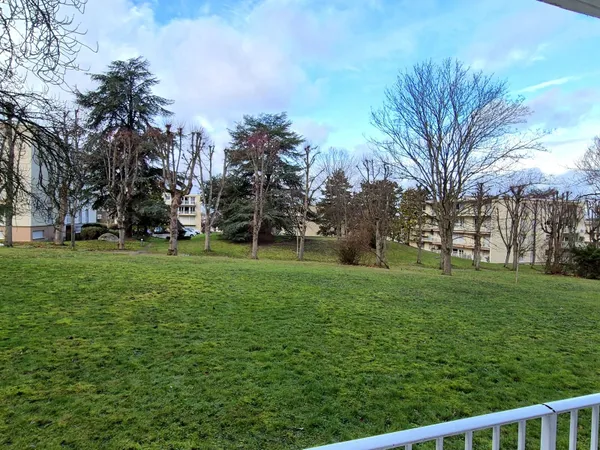 Appartement 4 pièces 104 m² 