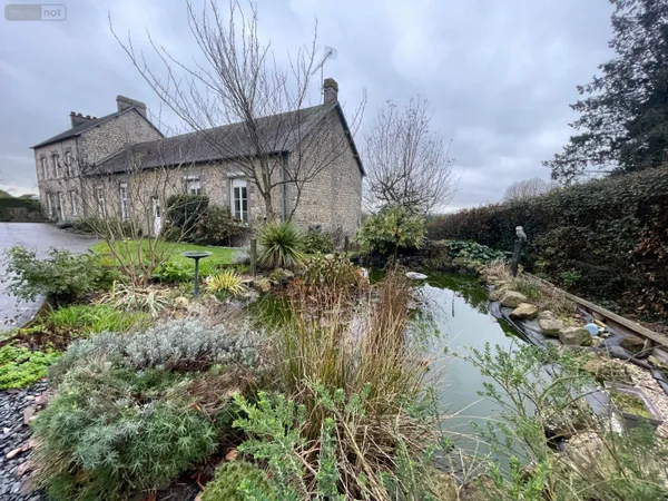 Propriété 12 pièces 290 m² 