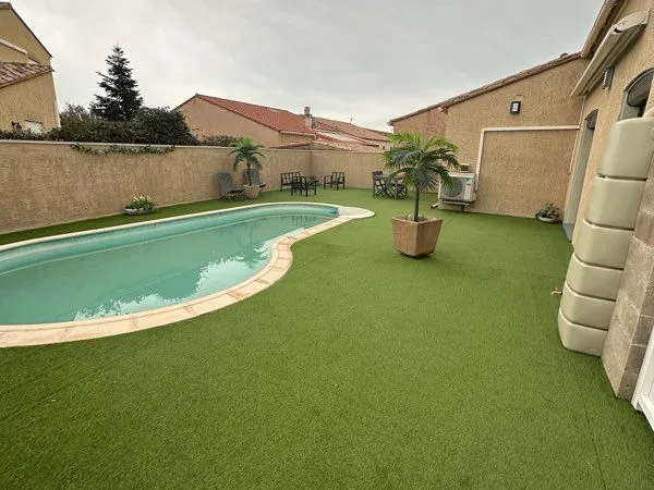 Maison sur Pia 