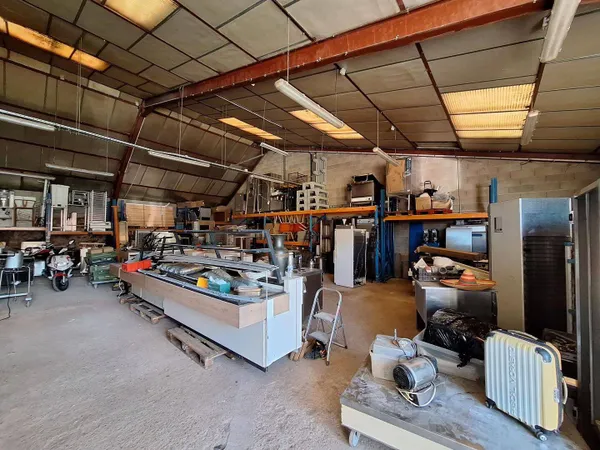 Parking 195 m² 