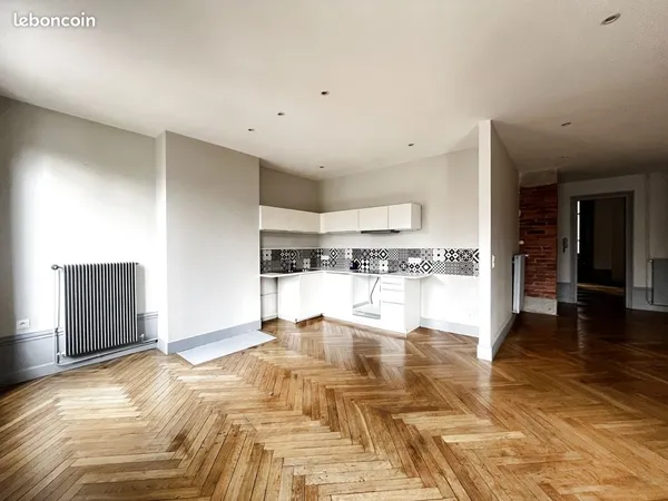 Appartement 3 pièces 101 m² 