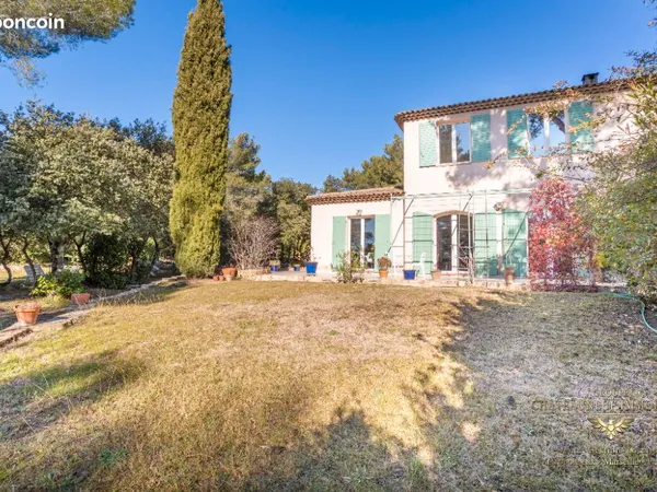 Maison 6 pièces 145 m² 
