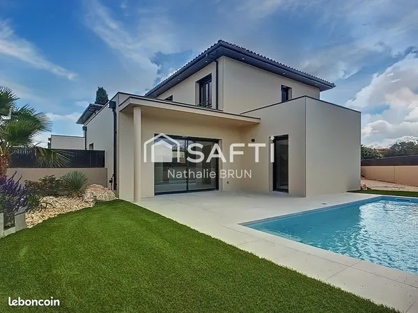 Villa 5 pièces 145 m² 