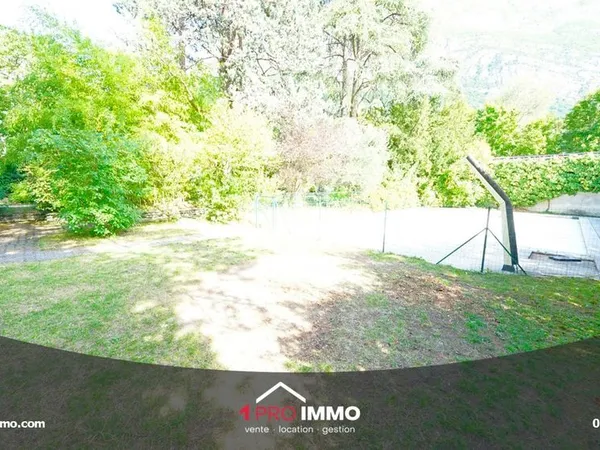 Terrain 711 m² 