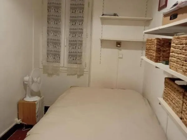 Studio 1 pièce 9 m² 