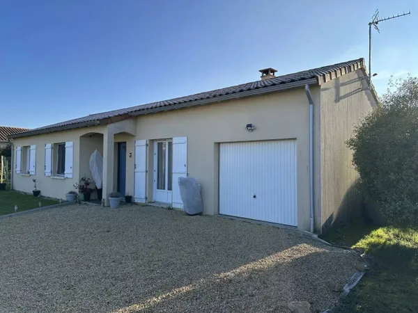 Maison de plain-pied 4 pièces 89 m² 