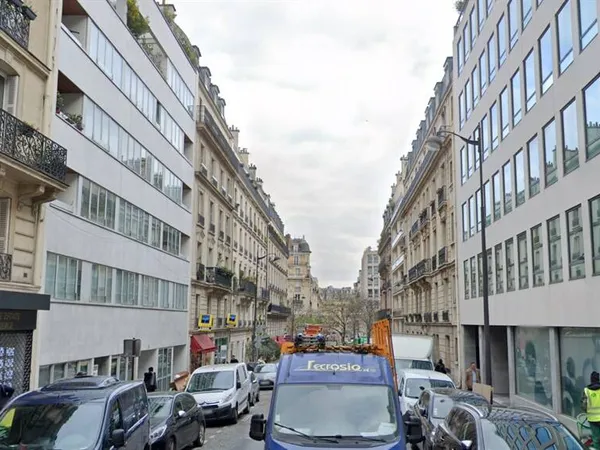 Boutique 2 pièces 90 m² 