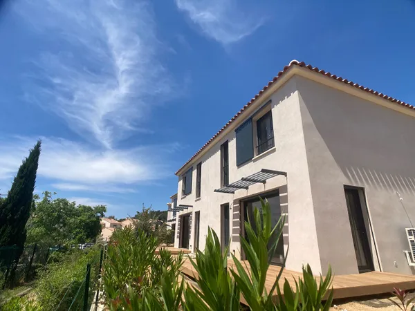 Villa neuve sur Six-Fours-Les-Plages 